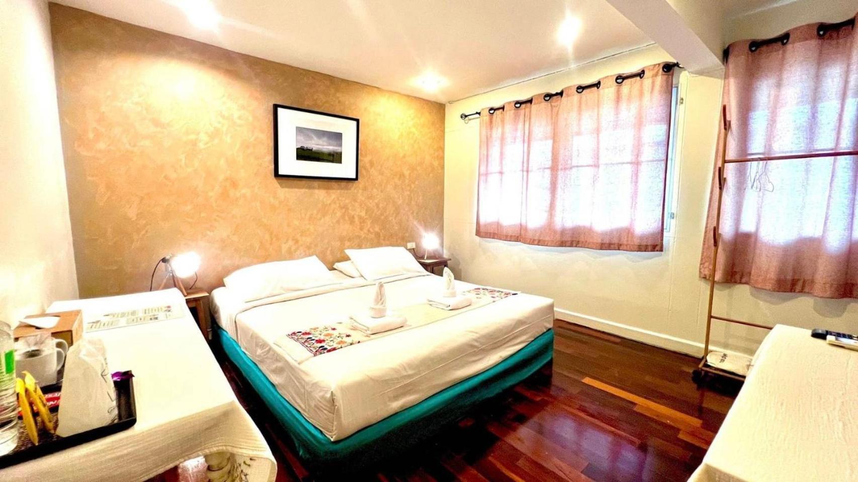 Udee Cozy Hotel Чиангмай Екстериор снимка